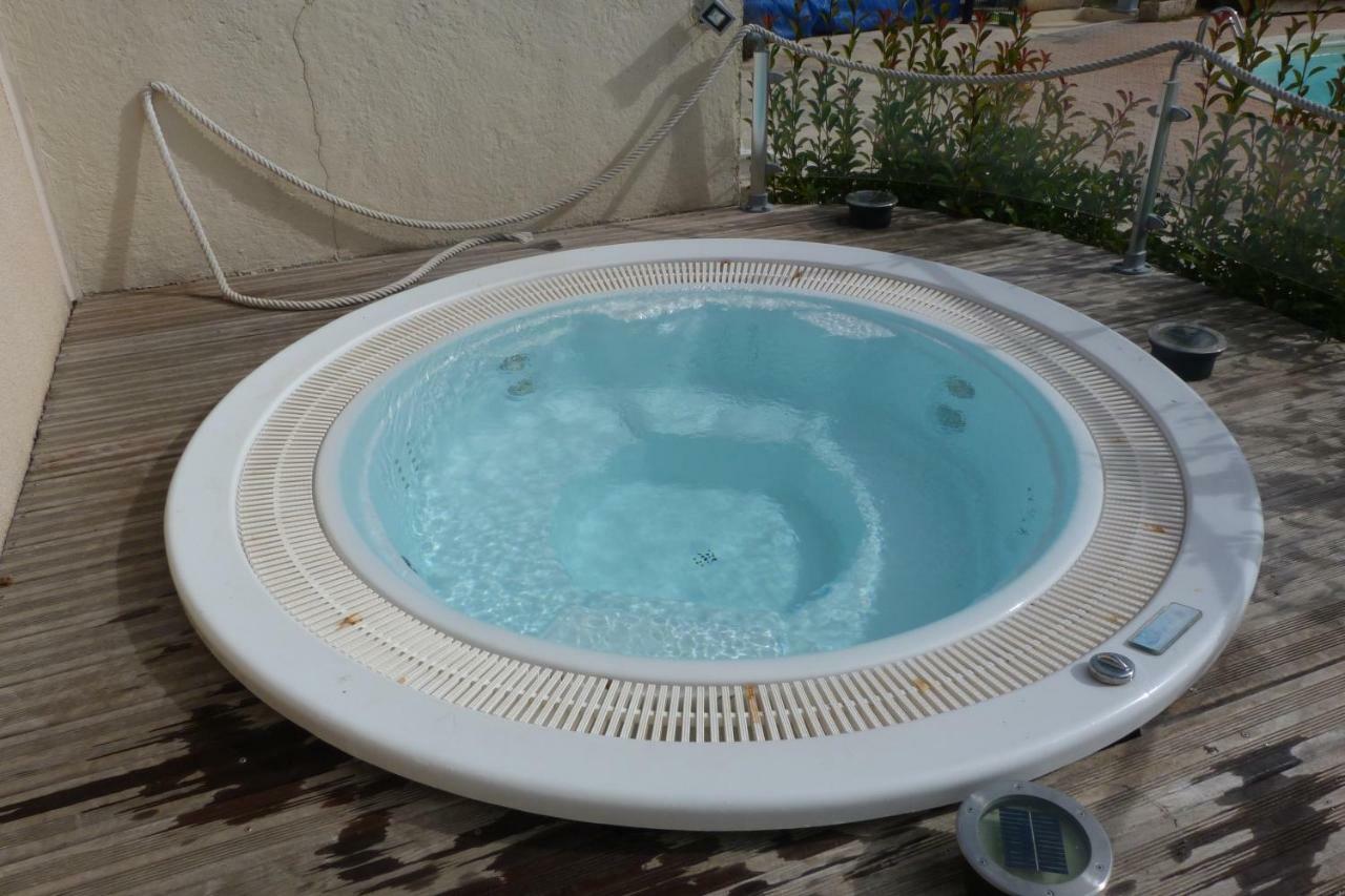 Hotel Camping L'Eau Vive Dauphin Exterior foto