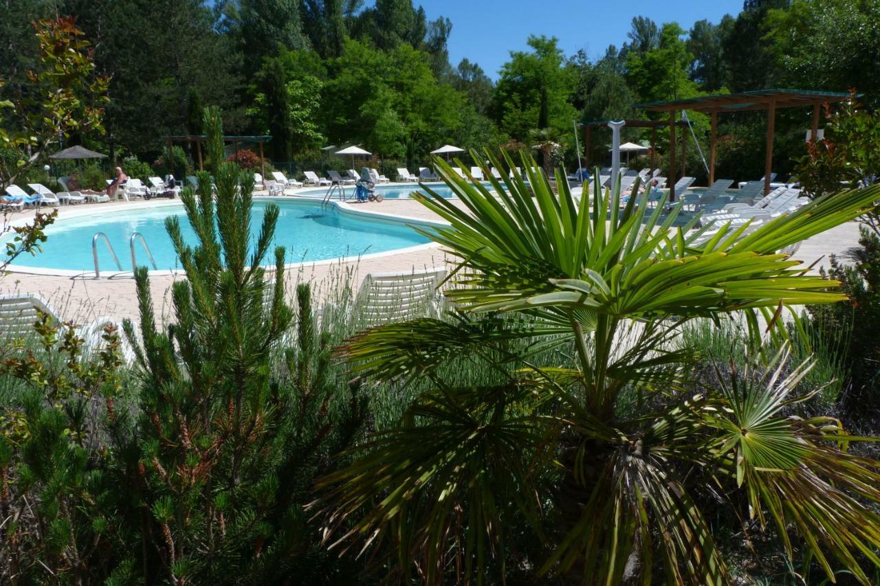 Hotel Camping L'Eau Vive Dauphin Exterior foto